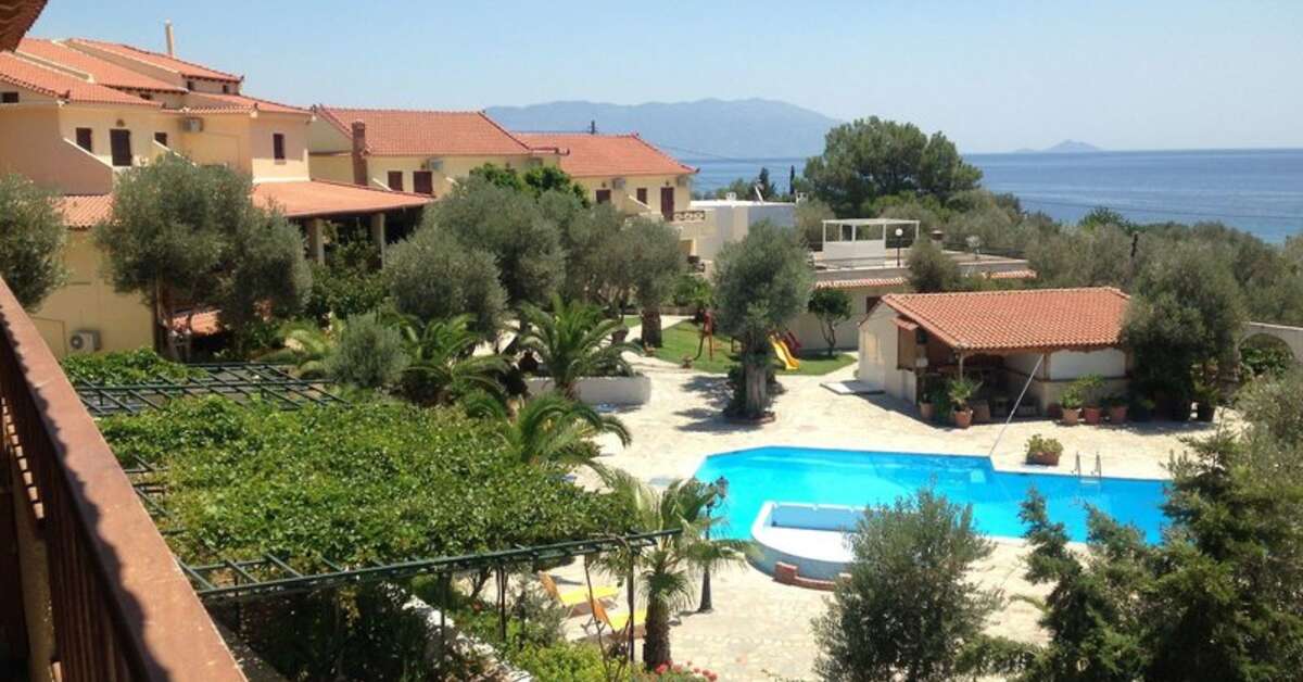 Een foto van Limnionas Bay Village