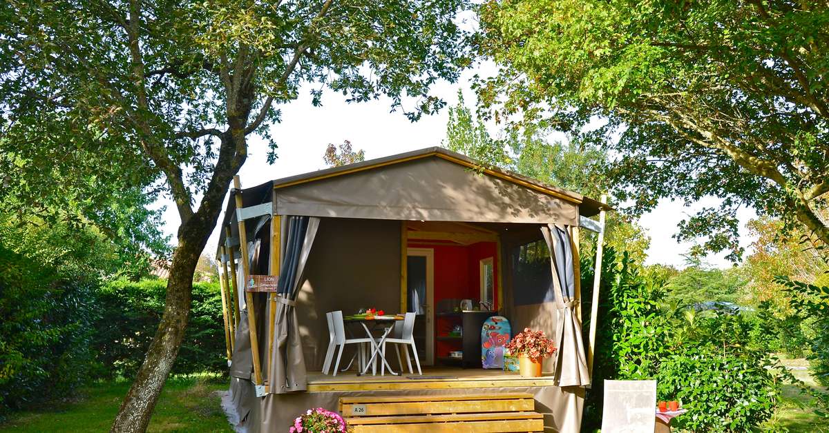 Een foto van de buitenkant van Camping Sequoia Parc