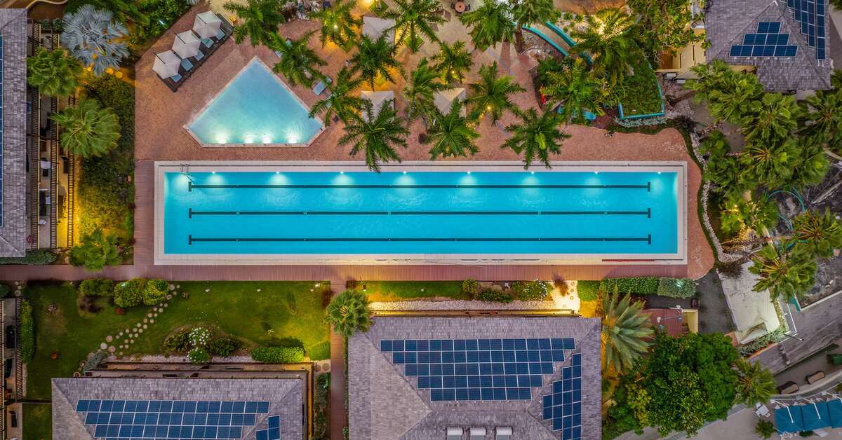 Een foto van LionsDive Beach Resort