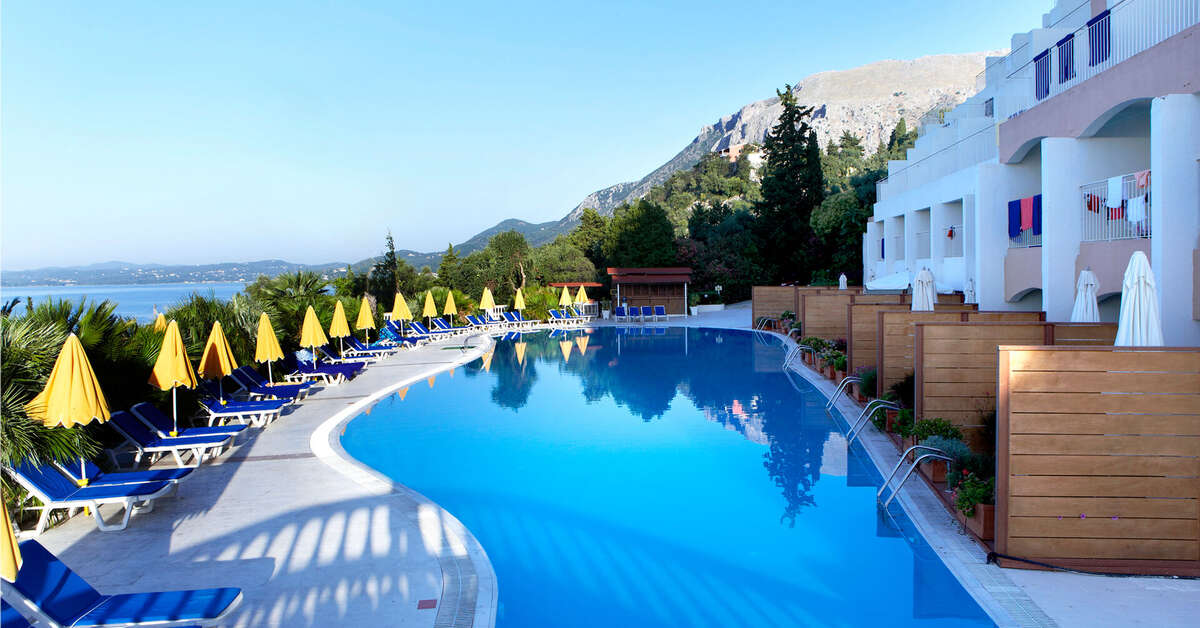 Een foto van het zwembad bij Sunshine Corfu Hotel & Spa