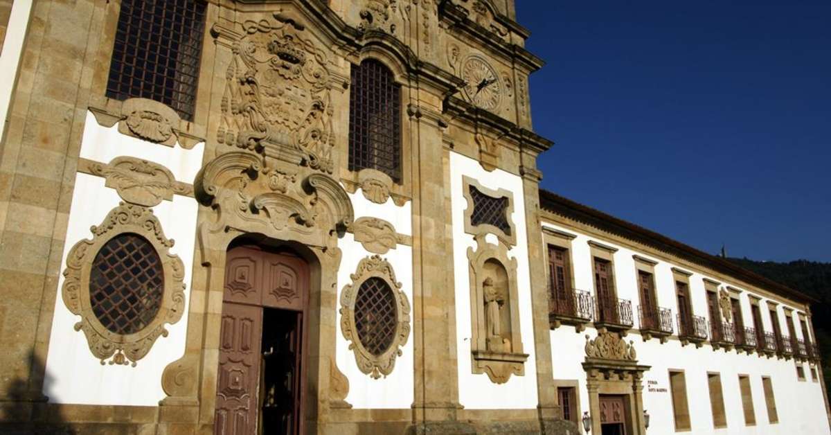 Een foto van de buitenkant van Pousada Mosteiro Guimaraes