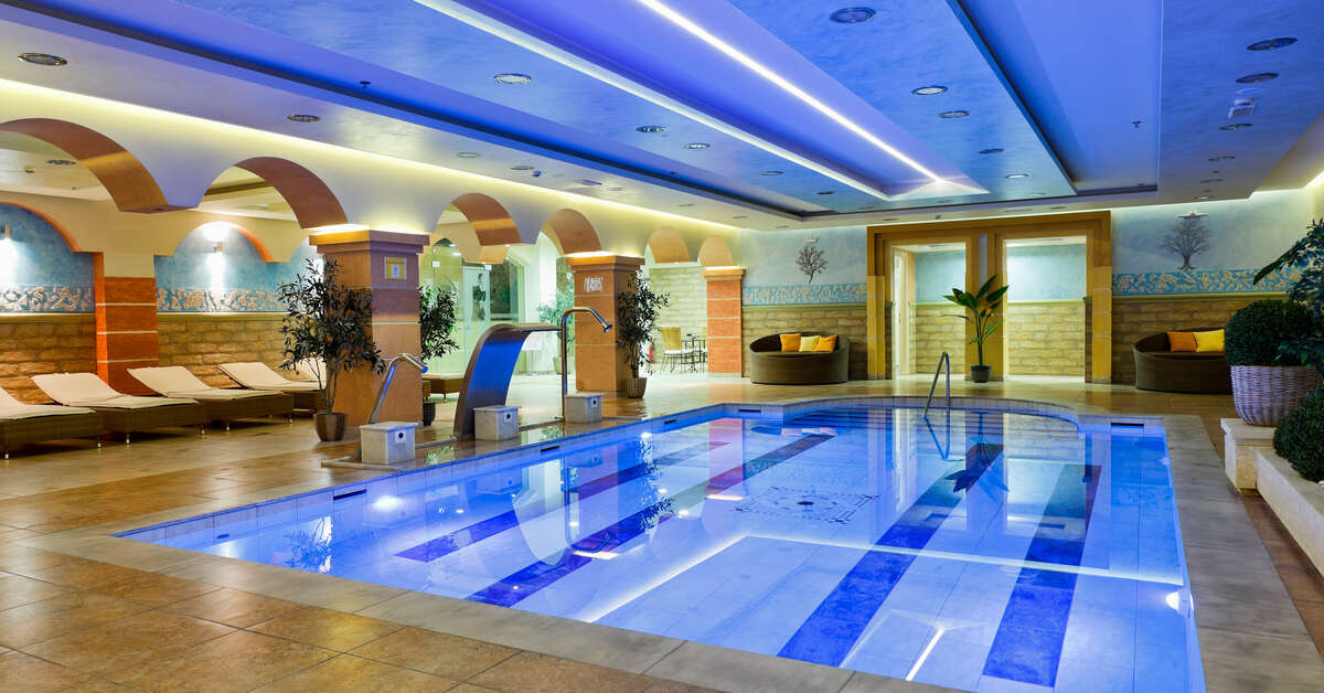 Een foto van het zwembad bij Gaia Palace