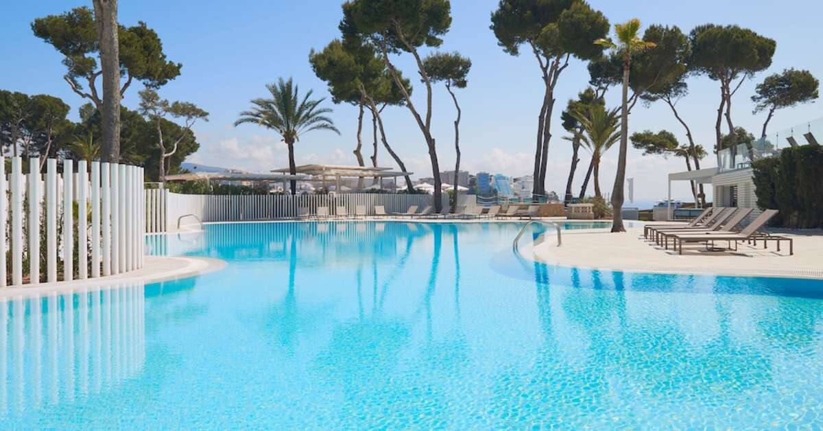 Een foto van het zwembad bij Melia Calvia Beach