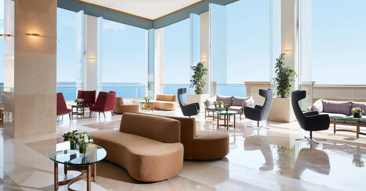 Een foto van het interieur van Ikos Oceania