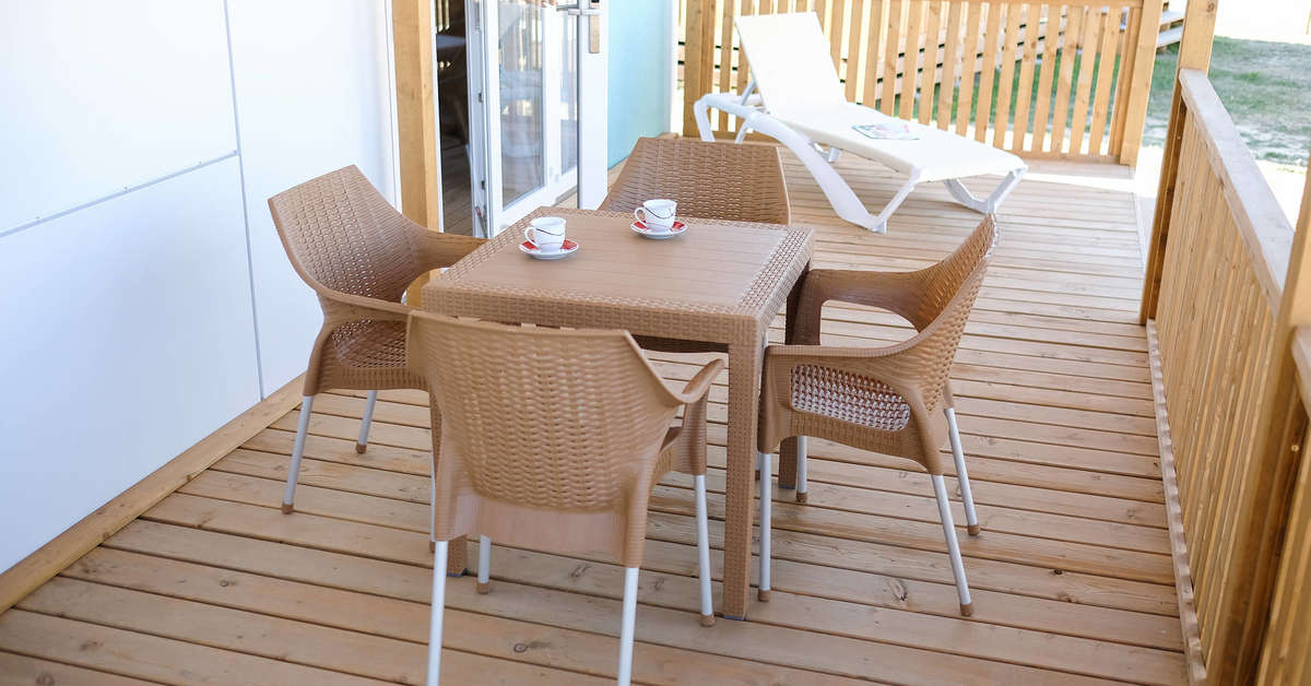 Een foto van het terras bij Camping Terme Catez