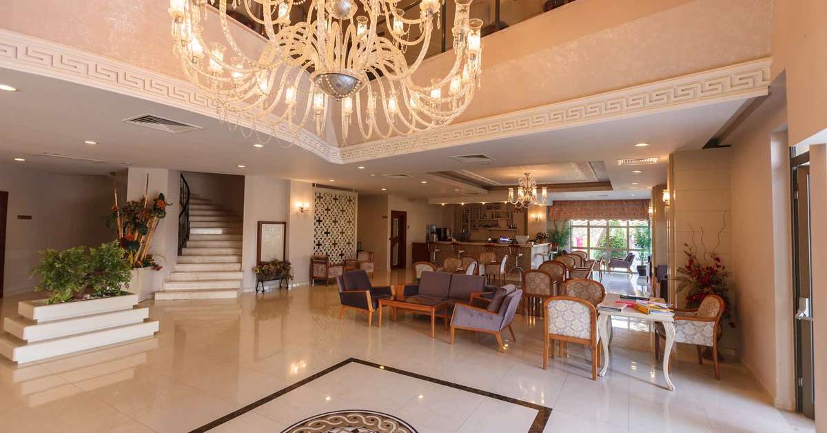 Een foto van het interieur van Victory Resort Hotel