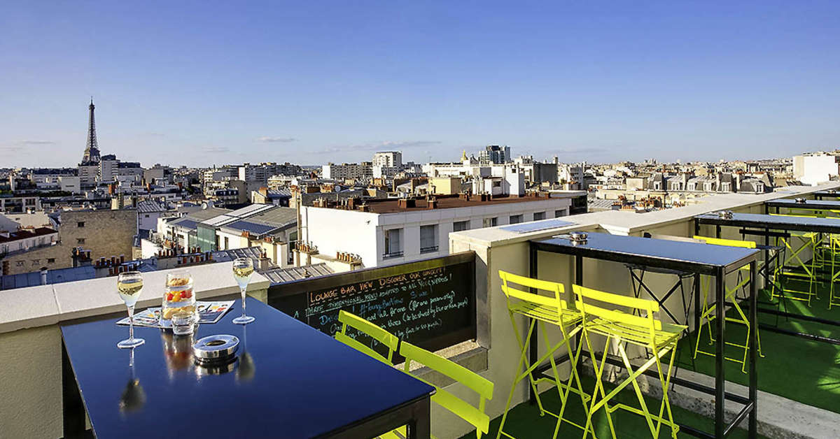 Een foto van het terras bij Novotel Paris Vaugirard Montparnasse