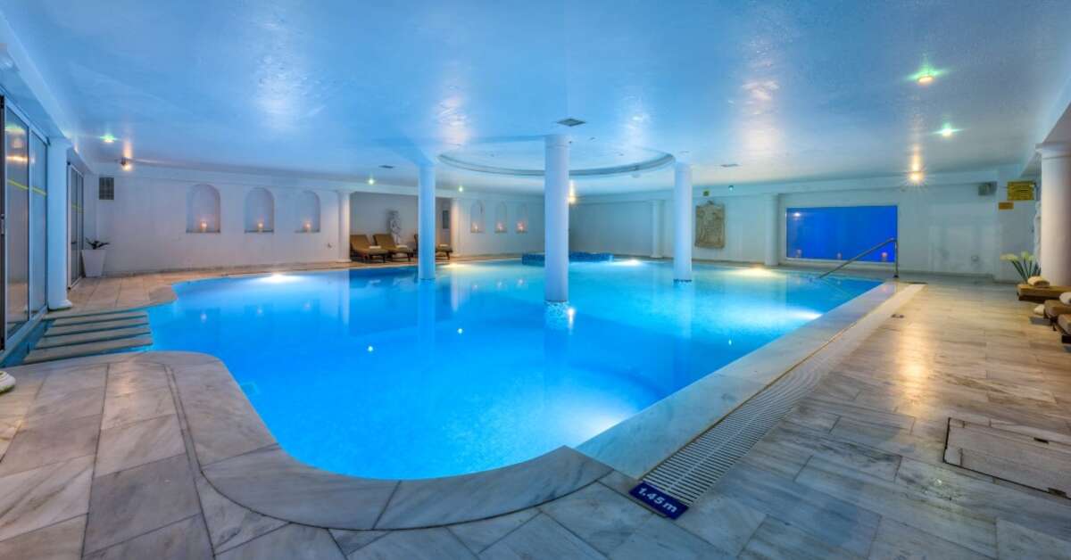 Een foto van The Golden Bay Beach Hotel