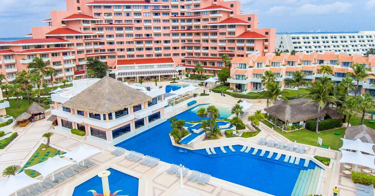 Een foto van Wyndham Grand Cancun Resort & Villas