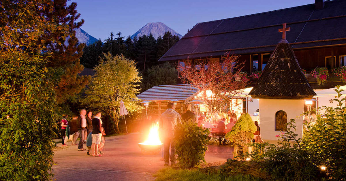 Een foto van de buitenkant van Vakantiepark Naturelhotel Schönleitn