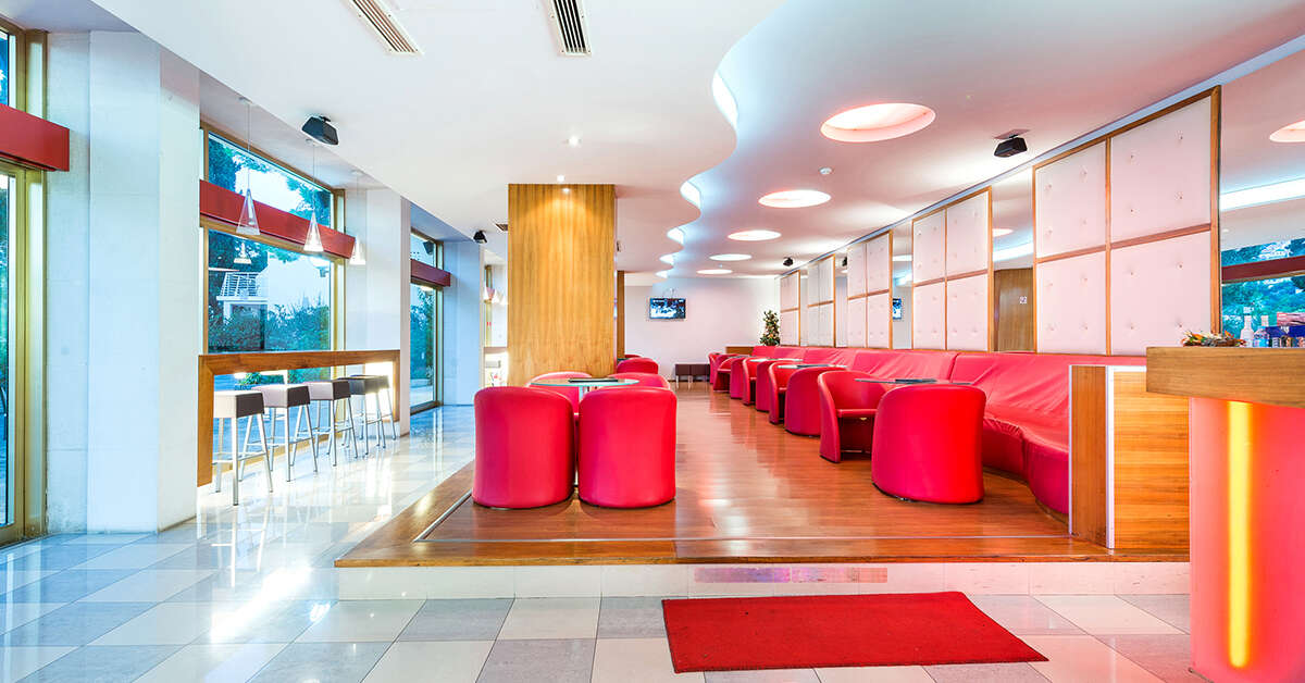 Een foto van het interieur van Hotel Vis