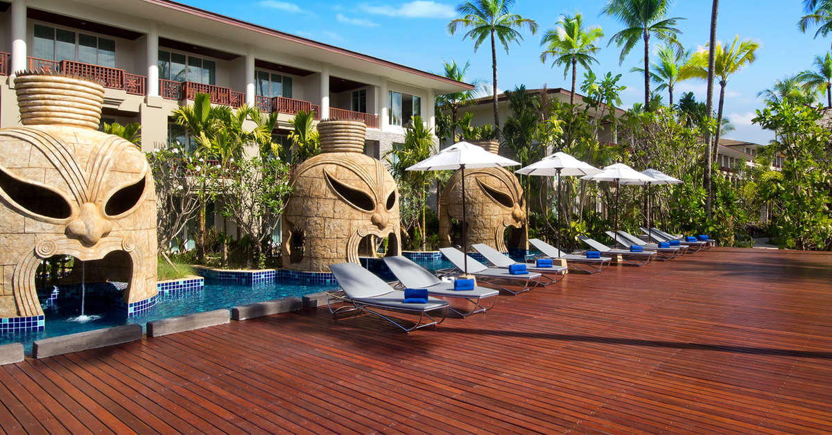 Een foto van het zwembad bij Graceland Khao Lak Resort & Spa
