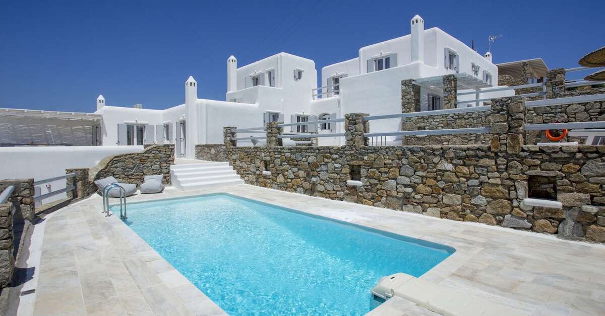 Een foto van het zwembad bij Senses Luxury Villas & Suites