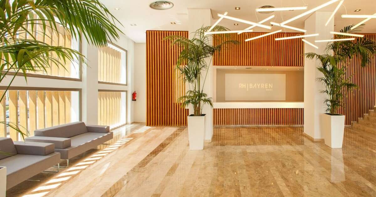 Een foto van het interieur van RH Bayren Hotel & Spa