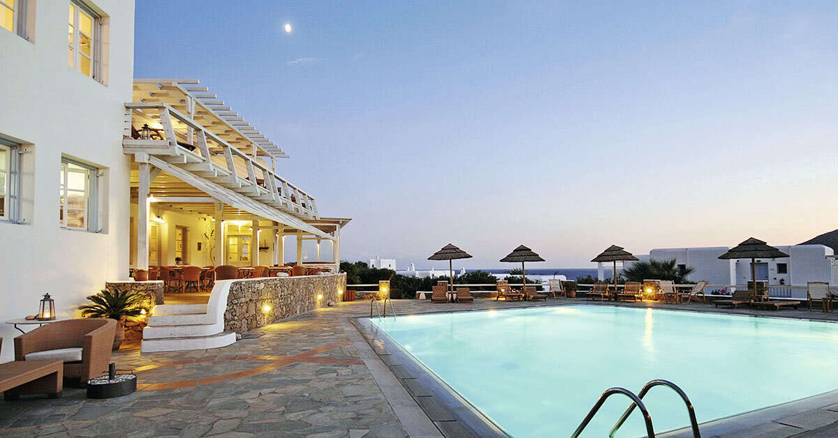 Een foto van het zwembad bij Archipelagos Hotel