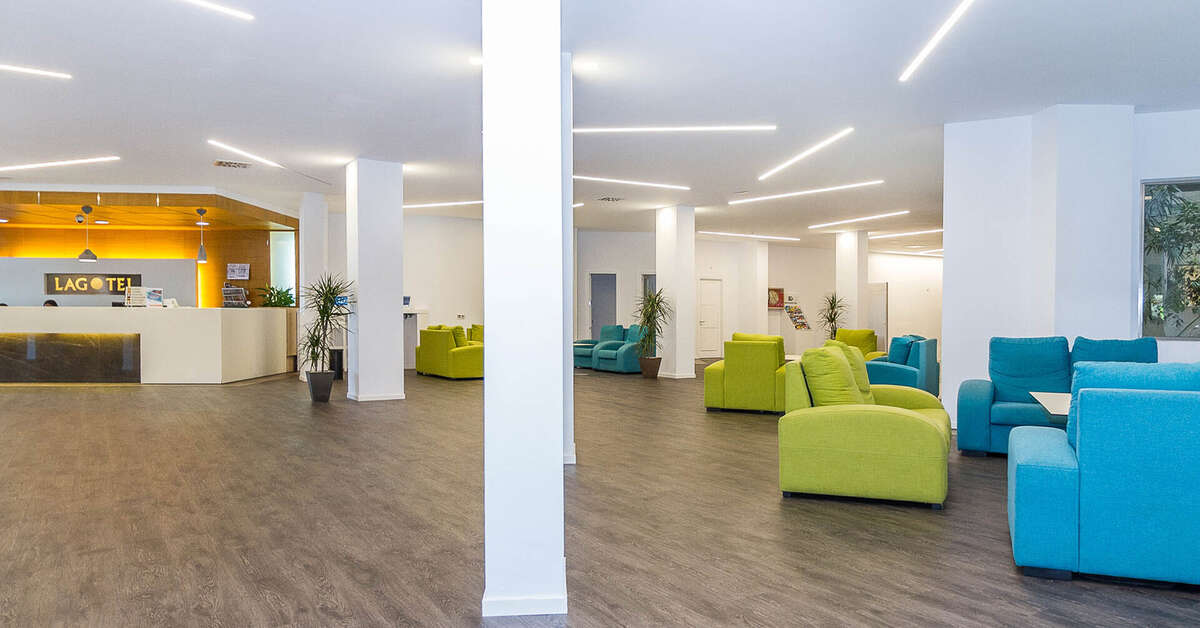 Een foto van het interieur van Eix Lagotel Holiday Resort