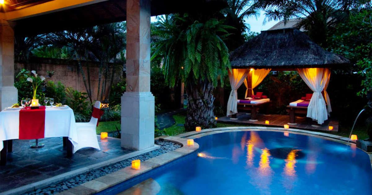 Een foto van het zwembad bij Furama Villas & Spa Ubud