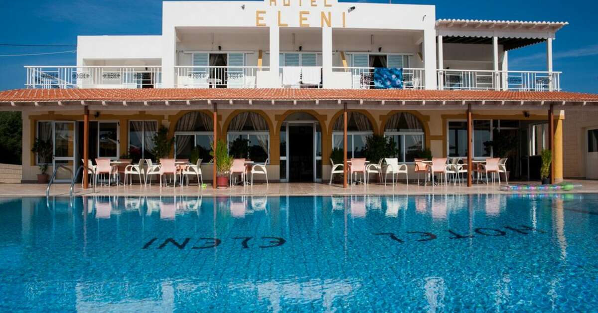 Een foto van het zwembad bij Eleni Hotel