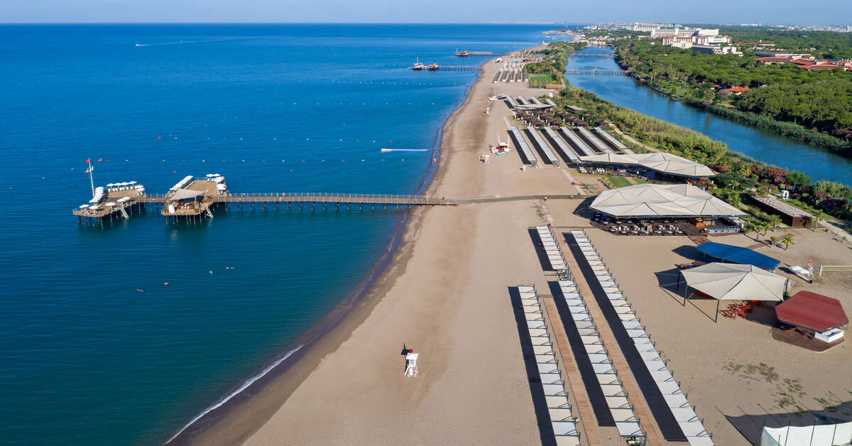Een foto van het strand bij Xanadu Resort Hotel