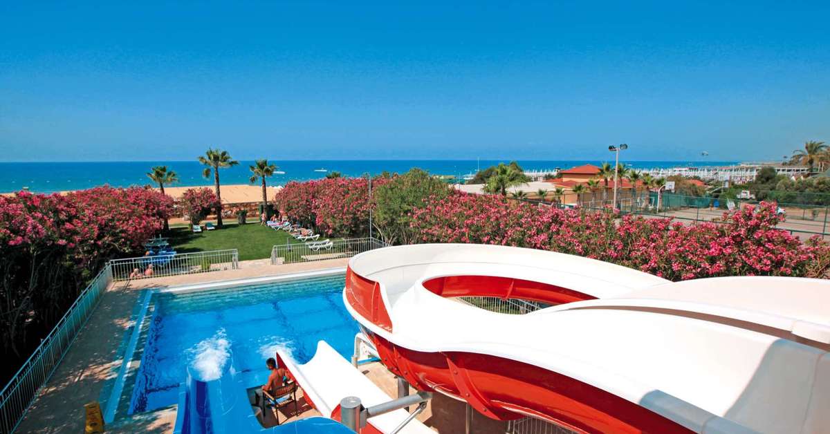 Een foto van het zwembad bij Seher Kumkoy Star Resort & Spa