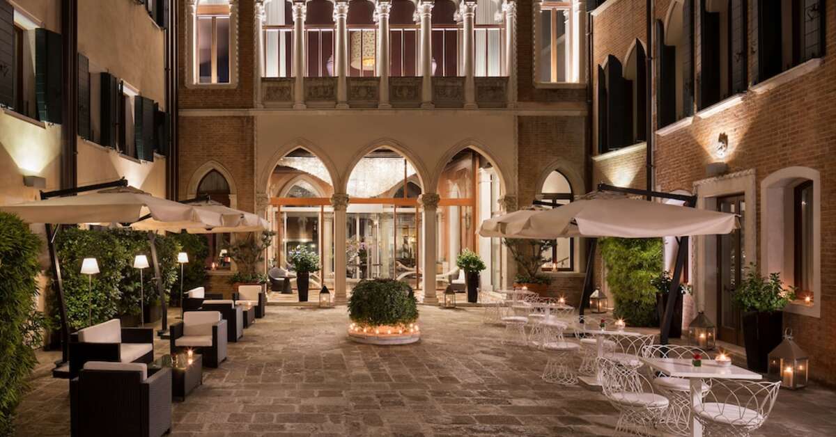 Een foto van Sina Centurion Palace