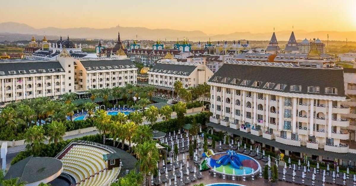 Een foto van het zwembad bij Calimera Hane Garden