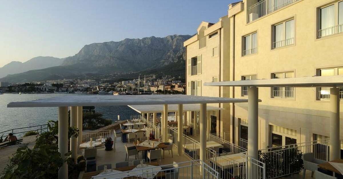 Een foto van de buitenkant van Hotel Osejava