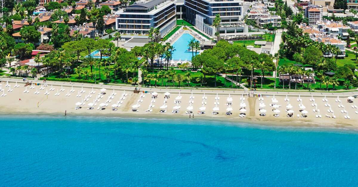 Een foto van het strand bij Acanthus Cennet Barut Collection