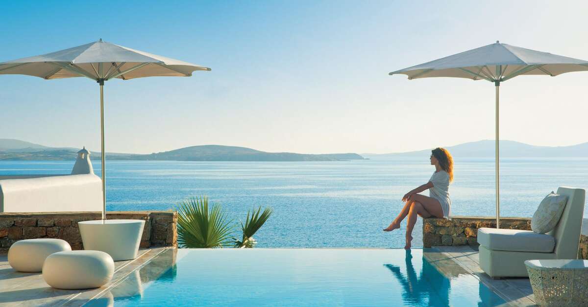 Ein Foto vom Pool im Mykonos Grand Hotel & Resort