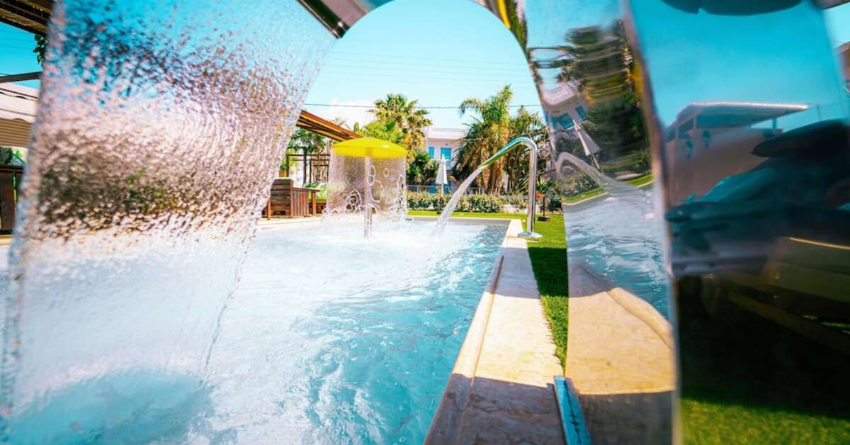 Ein Foto vom Pool im Philoxenia Hotel Malia