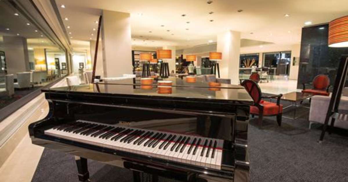 Een foto van het interieur van Azoris Royal Garden Hotel