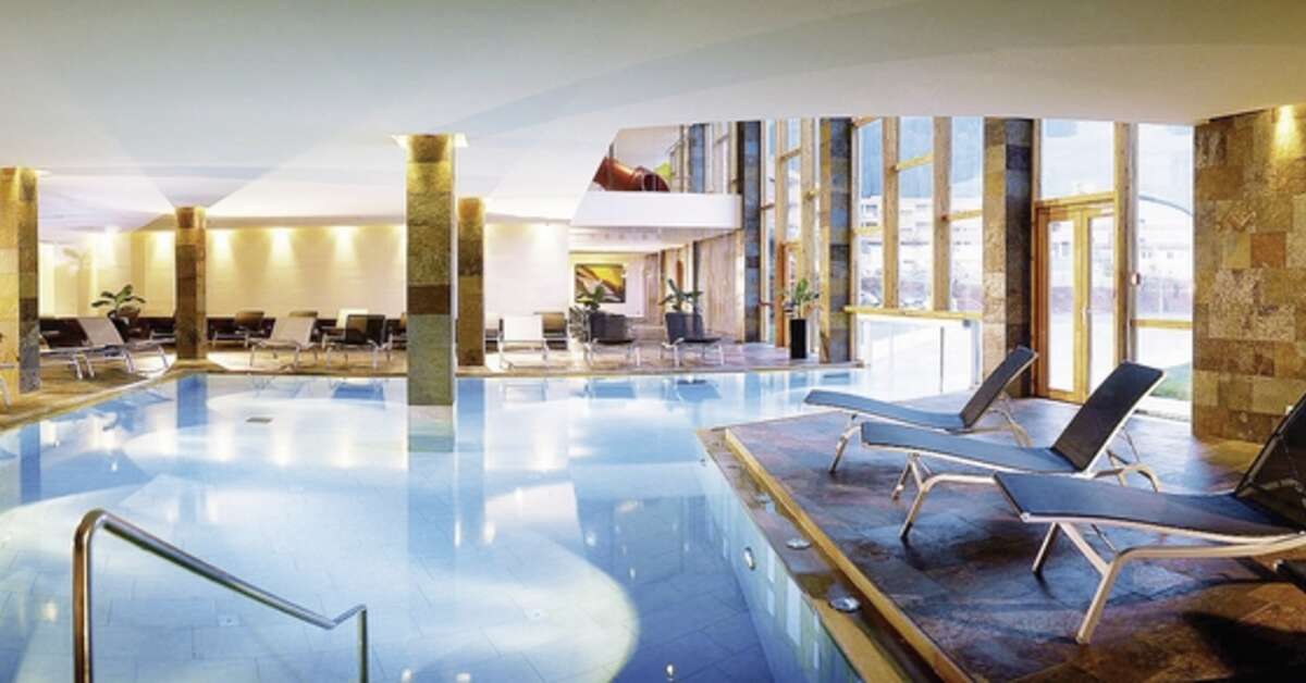 Een foto van het zwembad bij Falkensteiner Hotel & Spa Carinzia