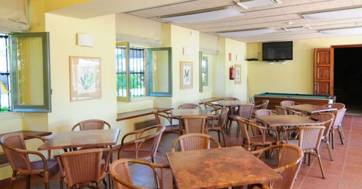 Een foto van de faciliteiten bij Aparthotel Ciutat de Palol