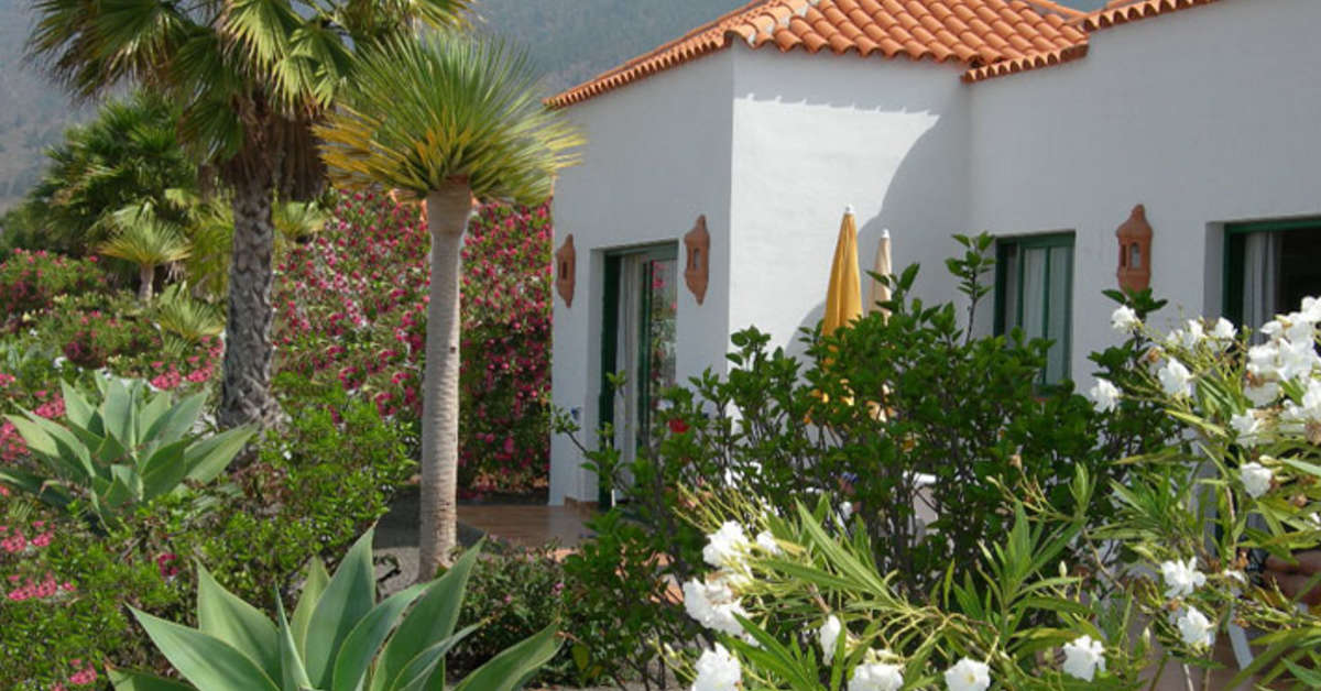 Een foto van de buitenkant van Bungalows & Villas La Palma Jardin