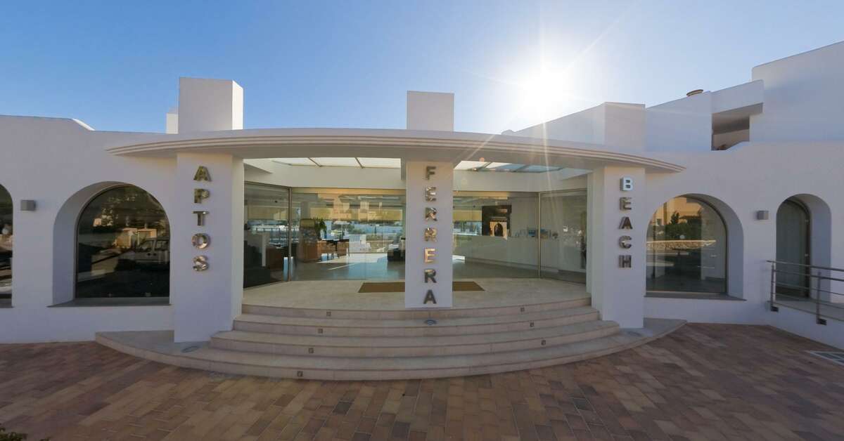 Een foto van de buitenkant van MarSenses Natura Olea Hotel
