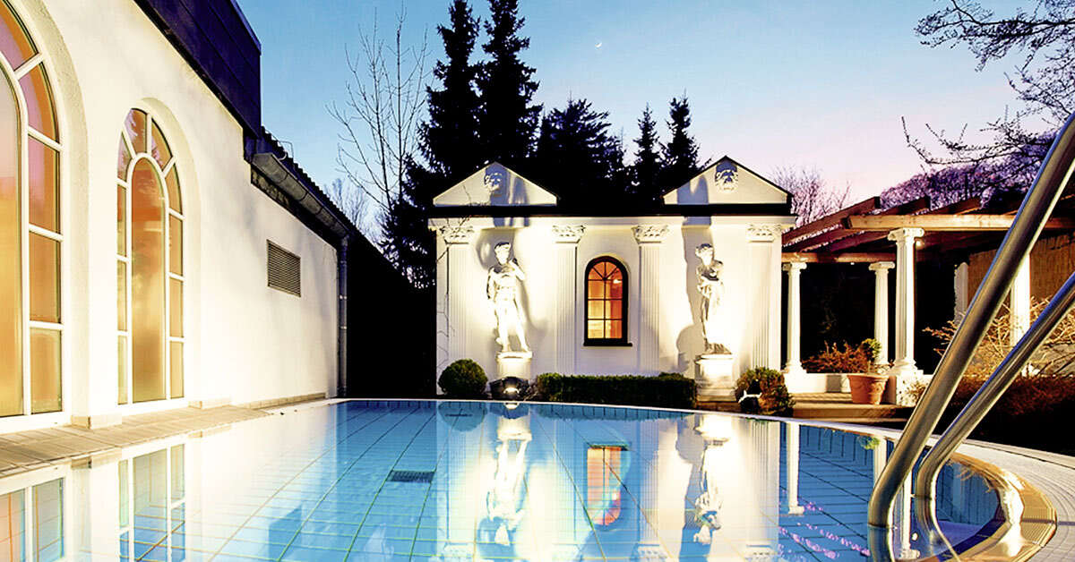 Een foto van het zwembad bij Rhön Park Hotel