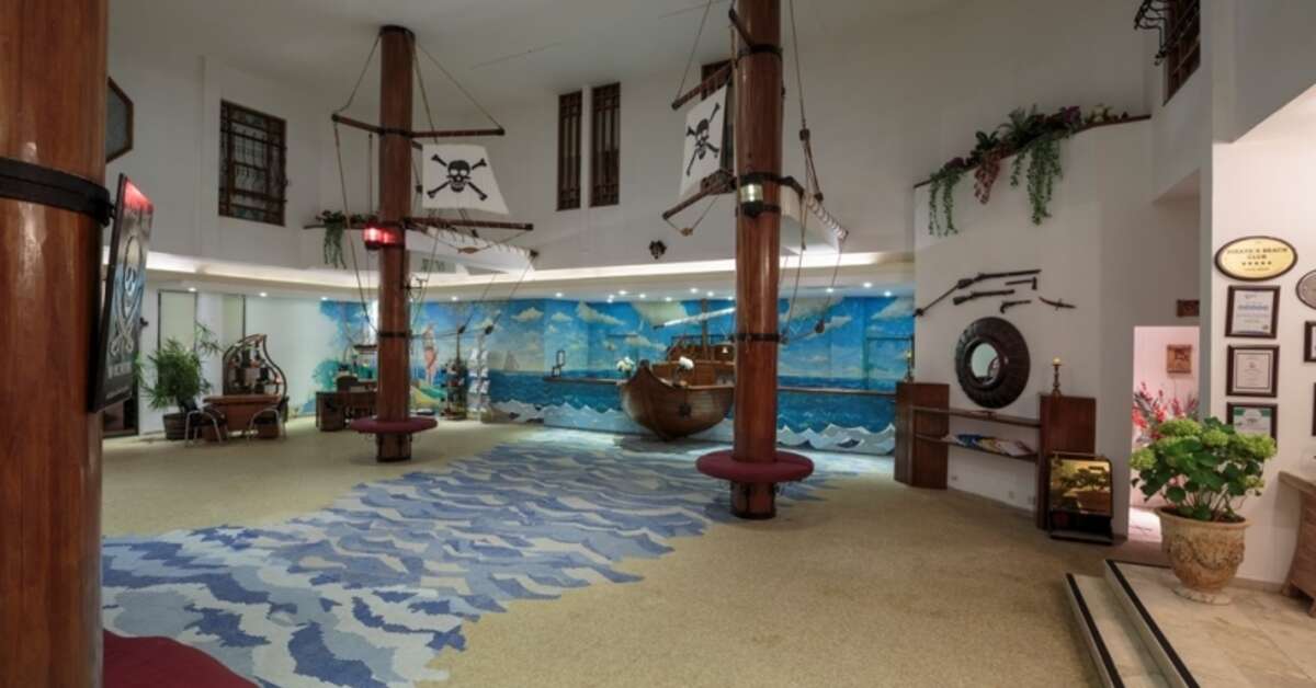 Een foto van de faciliteiten bij Pirate's Beach Club