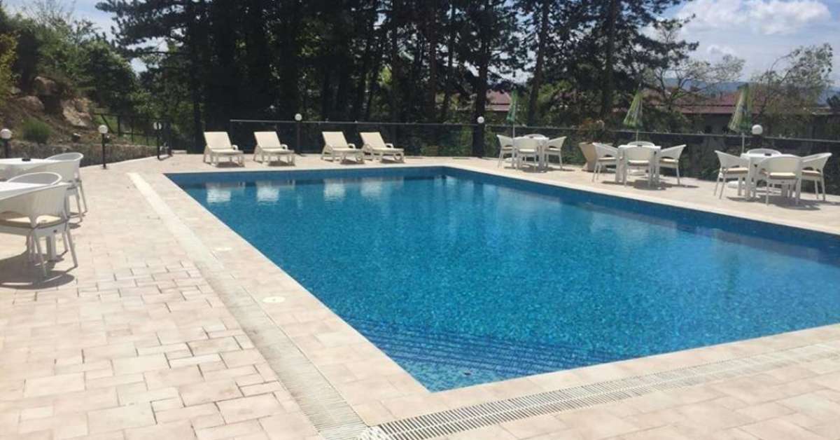 Een foto van het zwembad bij Hotel Tino Sveti Stefan