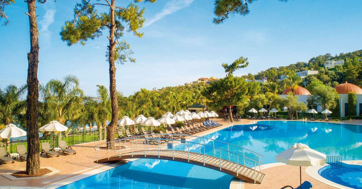 Een foto van het zwembad bij Rixos Premium Bodrum