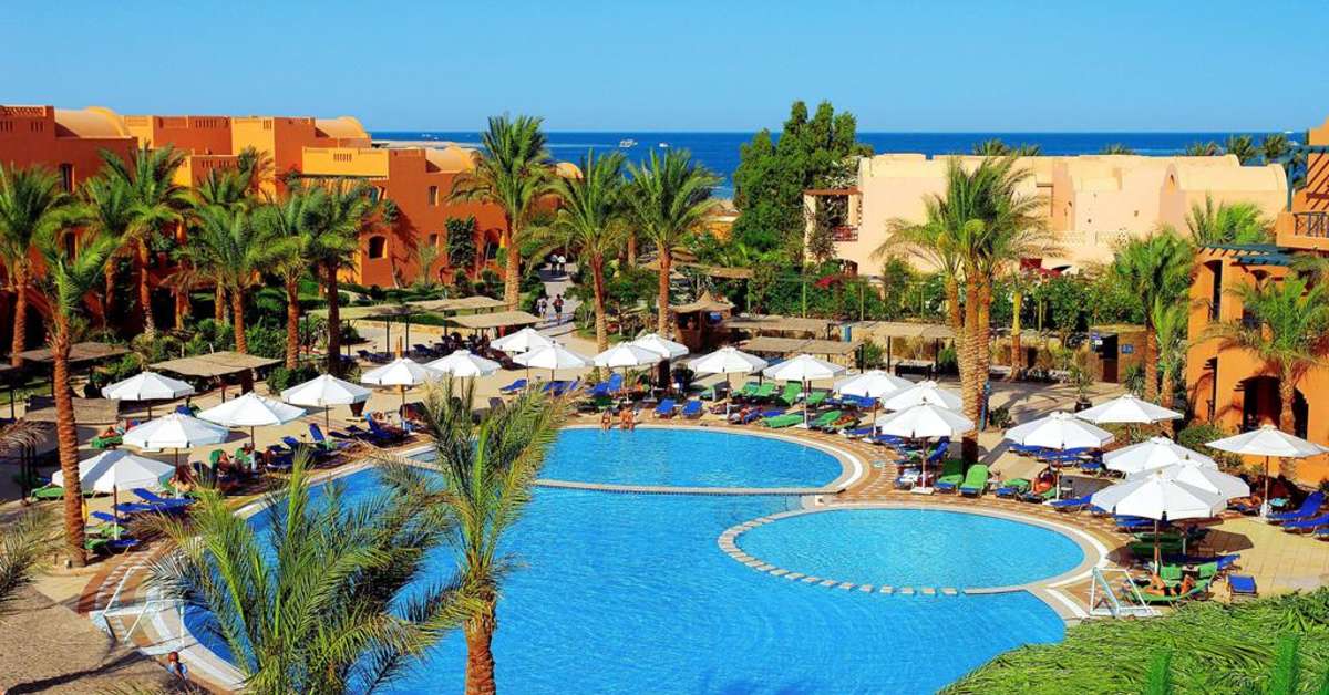 Een foto van het zwembad bij TUI Blue Makadi Gardens