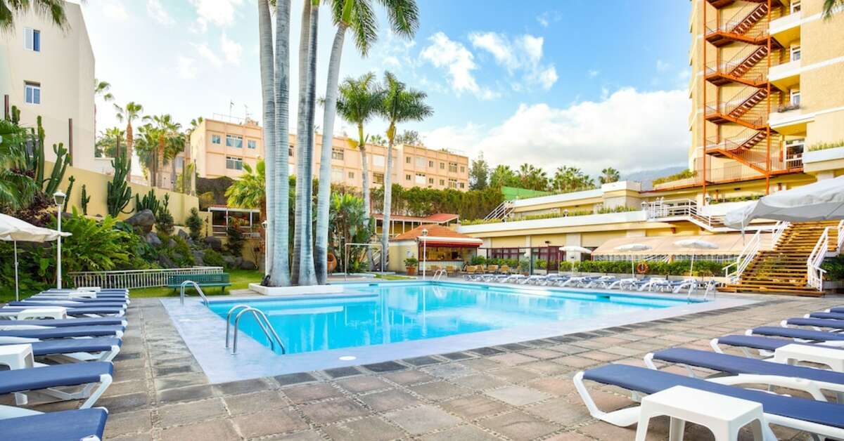 Een foto van het zwembad bij Be Live Tenerife