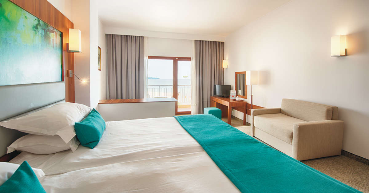 Een foto van Alua Helios Bay