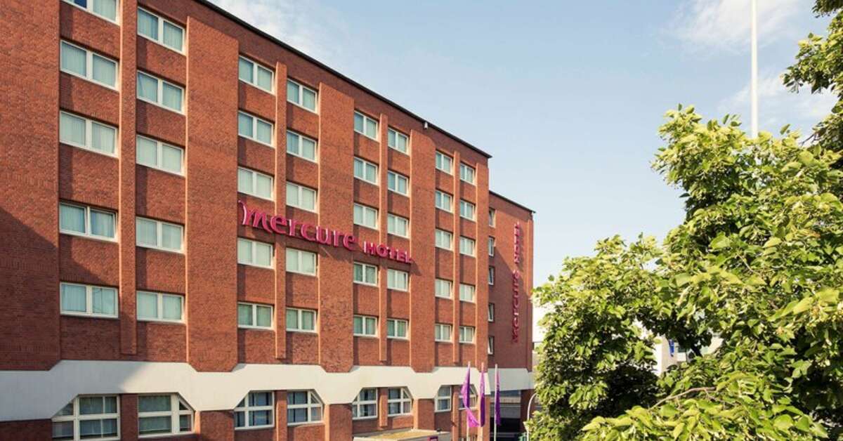 Een foto van de buitenkant van Mercure Hotel Duisburg City
