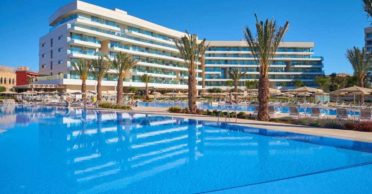 Een foto van het zwembad bij Hipotels Gran Playa de Palma