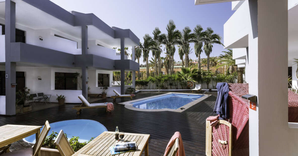 Een foto van het zwembad bij Saladar Suites Boutique