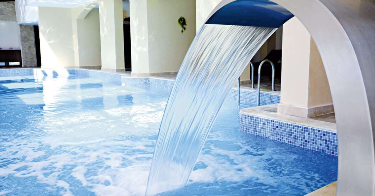 Een foto van het zwembad bij Marti Resort
