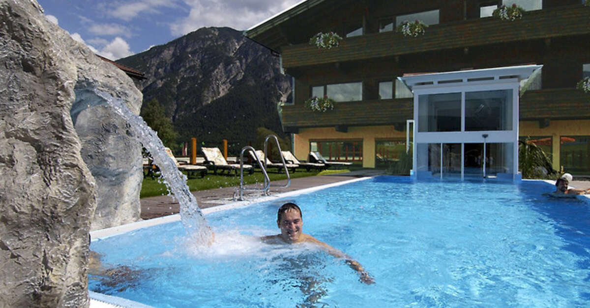 Een foto van het zwembad bij Hotel Post am See