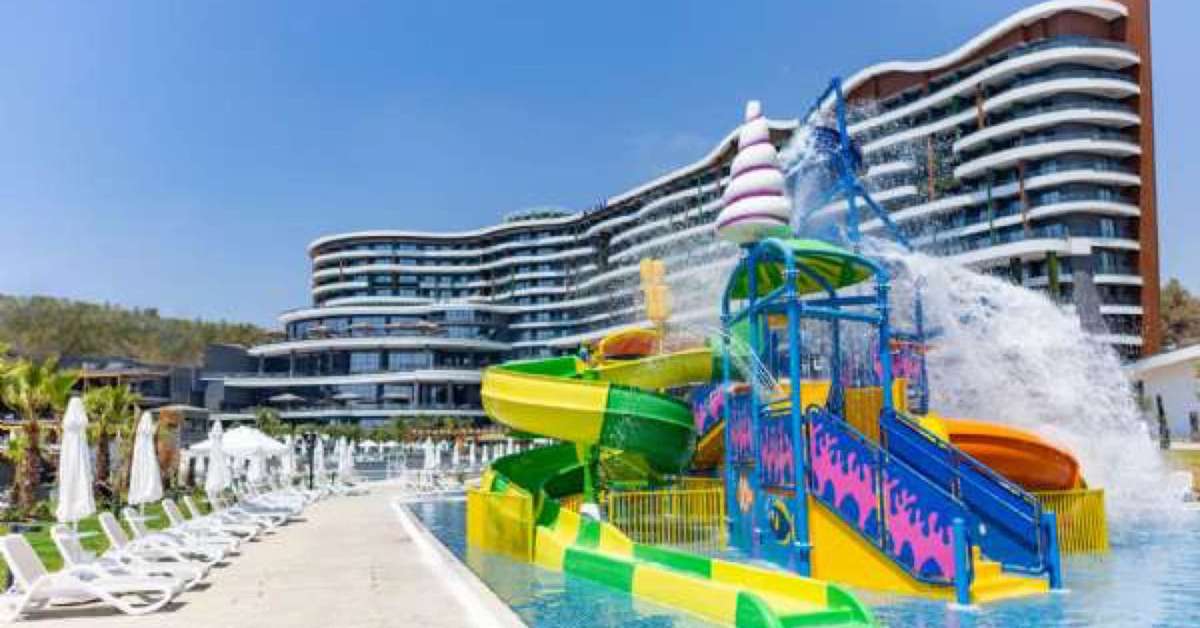 Een foto van het zwembad bij Mylome Luxury Hotel & Resort