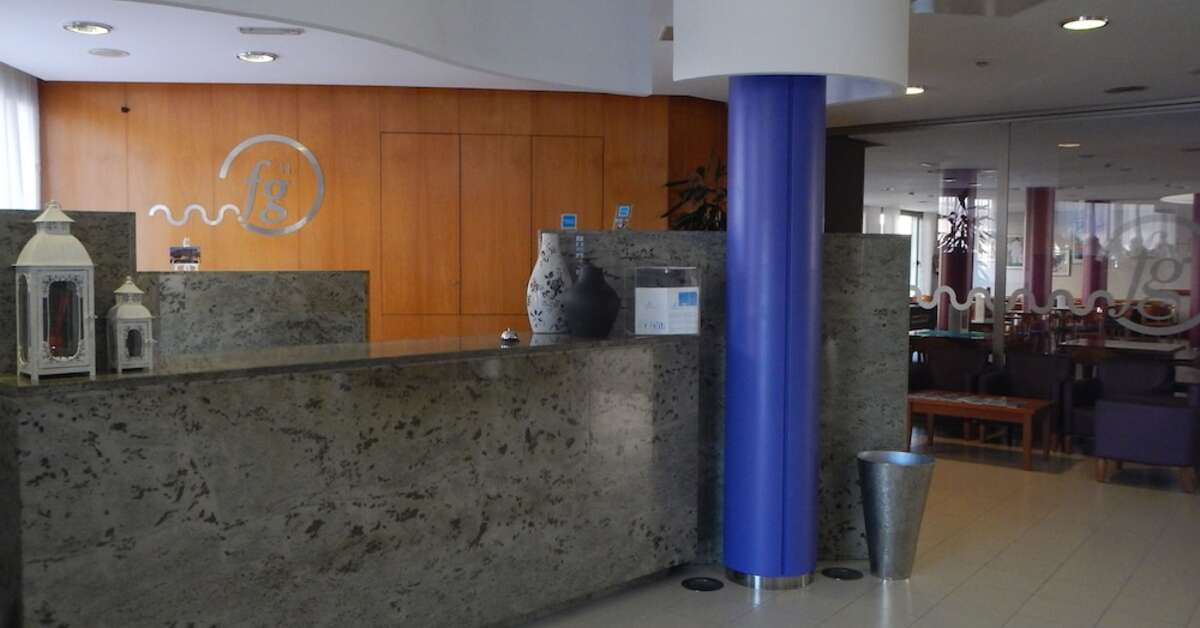 Een foto van het interieur van Hotel Fenals Garden