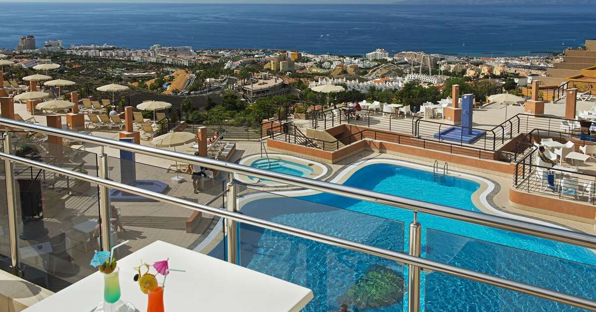 Een foto van het zwembad bij Kn Panoramica Aparthotel